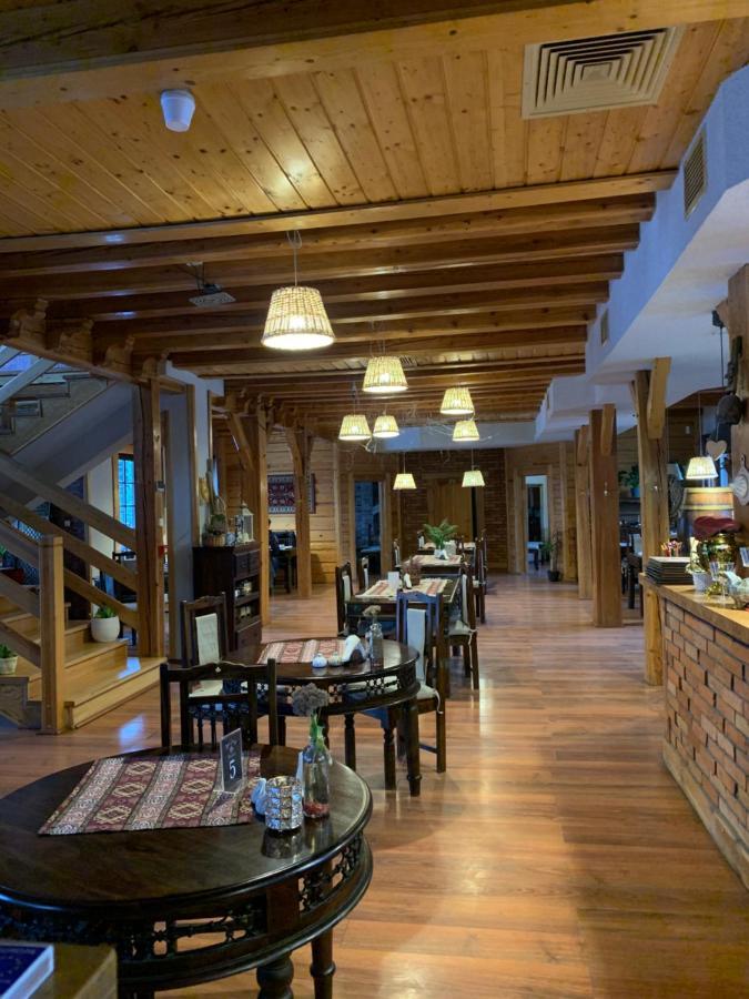 Hotel Tyrol I Restauracja Zycie Gruzji Osielsko Εξωτερικό φωτογραφία