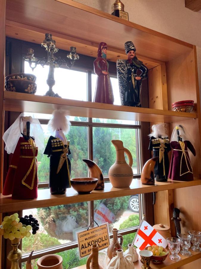 Hotel Tyrol I Restauracja Zycie Gruzji Osielsko Εξωτερικό φωτογραφία