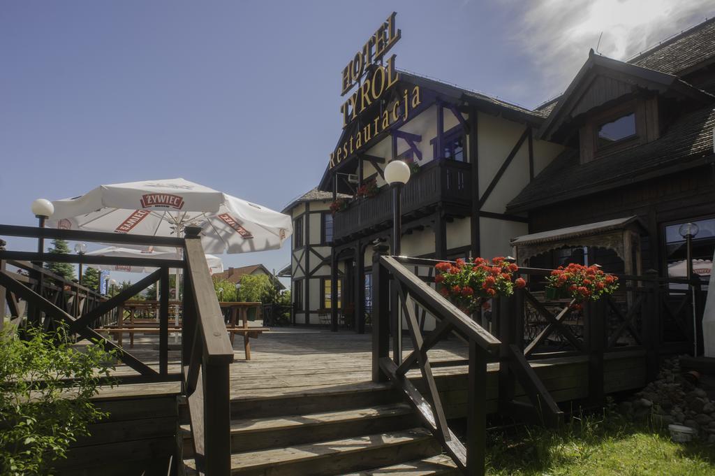 Hotel Tyrol I Restauracja Zycie Gruzji Osielsko Εξωτερικό φωτογραφία